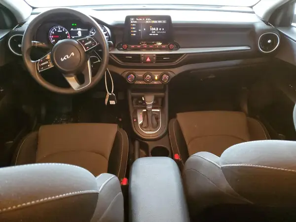 3KPF24AD4RE810538 2024 KIA FORTE - Image 8