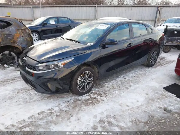 3KPF24AD4RE812015 2024 KIA FORTE - Image 2