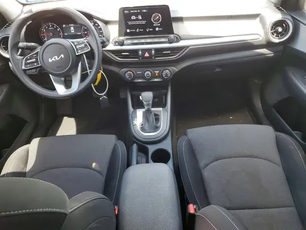 3KPF24AD4RE812919 2024 KIA FORTE - Image 8