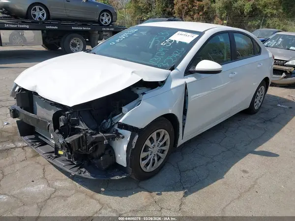 3KPF24AD4RE815531 2024 KIA FORTE - Image 2