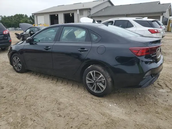 3KPF24AD4RE819496 2024 KIA FORTE - Image 2