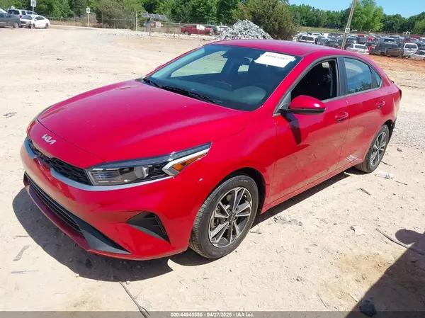 3KPF24AD4RE828098 2024 KIA FORTE - Image 2
