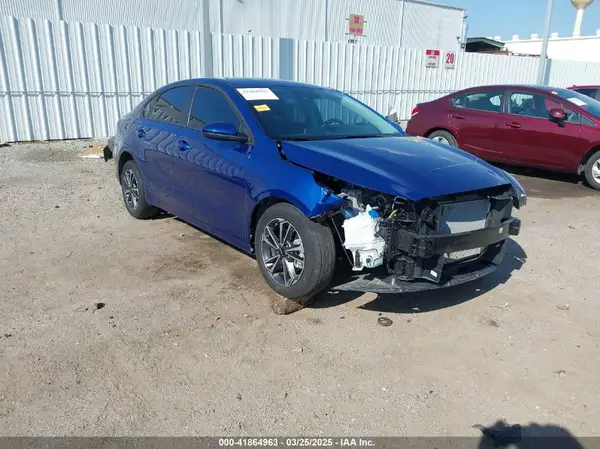 3KPF24AD4RE832183 2024 KIA FORTE - Image 1