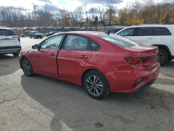 3KPF24AD4RE833382 2024 KIA FORTE - Image 2