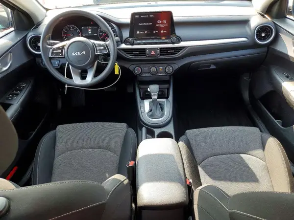3KPF24AD4RE835682 2024 KIA FORTE - Image 8