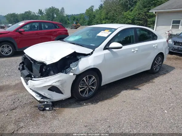 3KPF24AD4RE836086 2024 KIA FORTE - Image 2