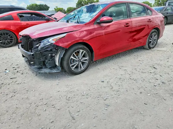 3KPF24AD4RE837710 2024 KIA FORTE - Image 1