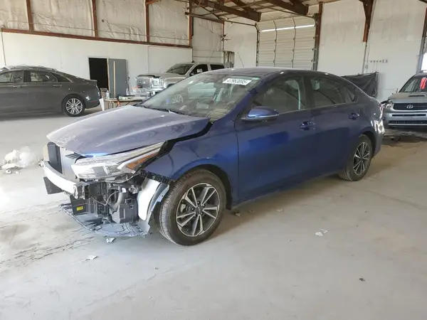 3KPF24AD4RE839666 2024 KIA FORTE - Image 1