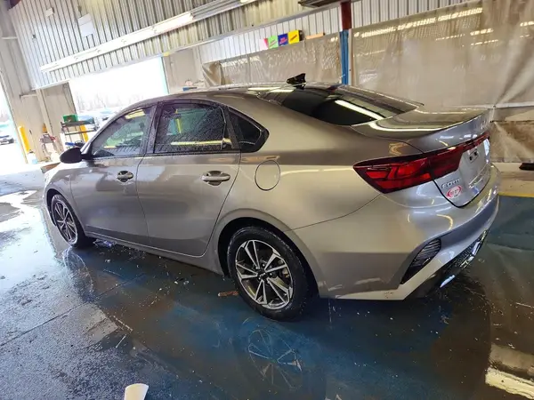 3KPF24AD4RE840042 2024 KIA FORTE - Image 2