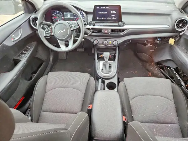 3KPF24AD4RE840784 2024 KIA FORTE - Image 8