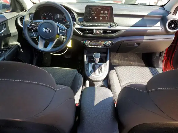 3KPF24AD5KE009994 2019 KIA FORTE - Image 8