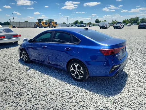 3KPF24AD5KE012927 2019 KIA FORTE - Image 2