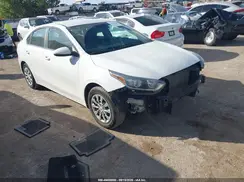 3KPF24AD5KE013401 2019 KIA FORTE
