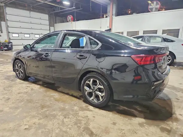 3KPF24AD5KE014483 2019 KIA FORTE - Image 2