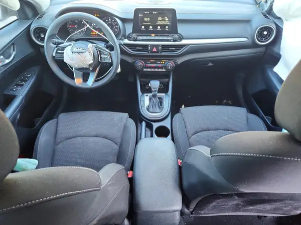 3KPF24AD5KE014564 2019 KIA FORTE - Image 8