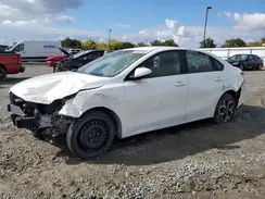 3KPF24AD5KE015973 2019 KIA FORTE