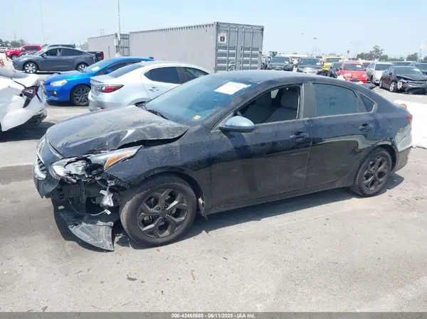 3KPF24AD5KE016685 2019 KIA FORTE - Image 2