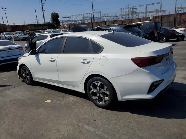 3KPF24AD5KE019361 2019 KIA FORTE - Image 2