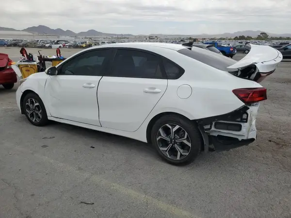 3KPF24AD5KE023961 2019 KIA FORTE - Image 2