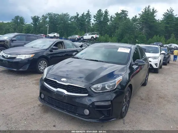 3KPF24AD5KE025581 2019 KIA FORTE - Image 2