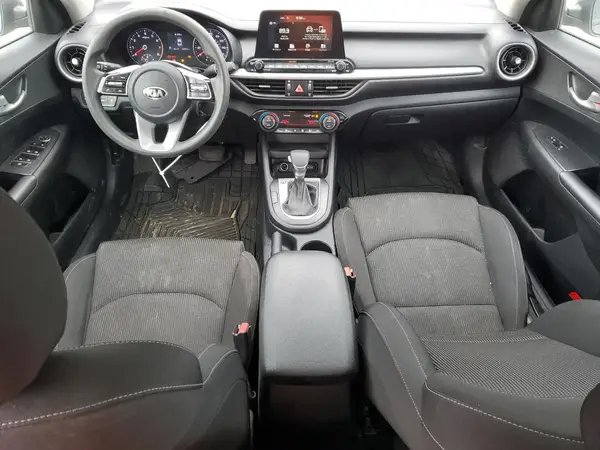 3KPF24AD5KE027315 2019 KIA FORTE - Image 8