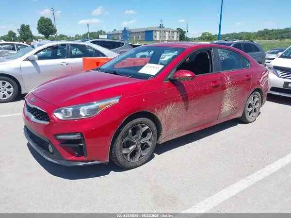3KPF24AD5KE031333 2019 KIA FORTE - Image 2