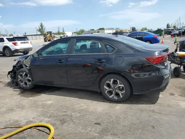 3KPF24AD5KE033387 2019 KIA FORTE - Image 2