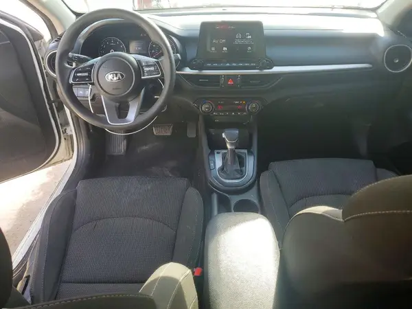 3KPF24AD5KE038105 2019 KIA FORTE - Image 8