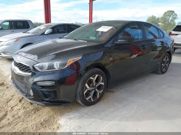 3KPF24AD5KE044194 2019 KIA FORTE - Image 2