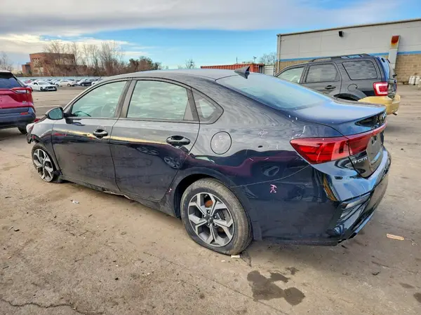 3KPF24AD5KE044857 2019 KIA FORTE - Image 2