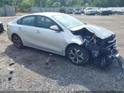 3KPF24AD5KE045118 2019 KIA FORTE