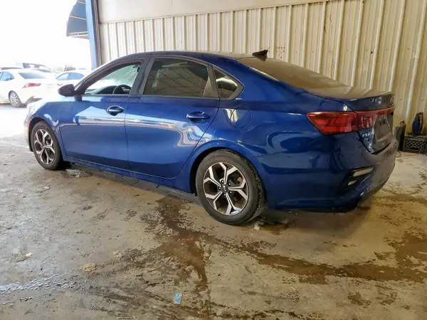 3KPF24AD5KE048763 2019 KIA FORTE - Image 2