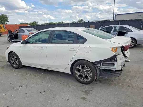 3KPF24AD5KE049007 2019 KIA FORTE - Image 2