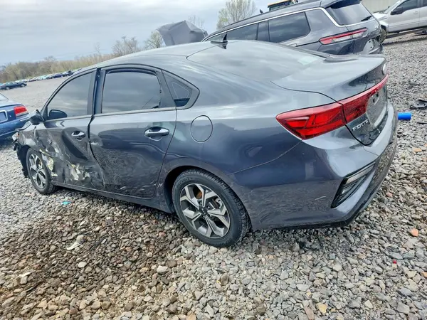 3KPF24AD5KE049475 2019 KIA FORTE - Image 2
