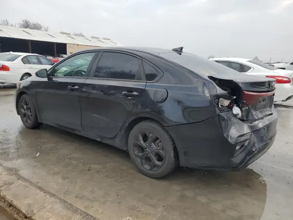 3KPF24AD5KE050402 2019 KIA FORTE - Image 2