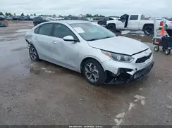 3KPF24AD5KE051243 2019 KIA FORTE