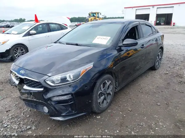 3KPF24AD5KE052439 2019 KIA FORTE - Image 2
