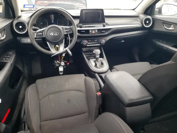 3KPF24AD5KE052828 2019 KIA FORTE - Image 8