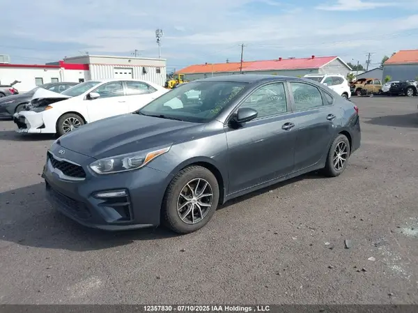 3KPF24AD5KE053218 2019 KIA FORTE - Image 2