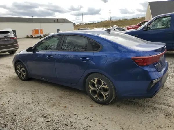 3KPF24AD5KE058158 2019 KIA FORTE - Image 2