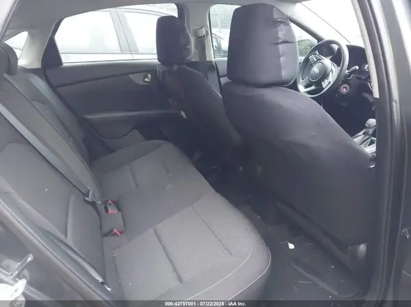 3KPF24AD5KE059066 2019 KIA FORTE - Image 8