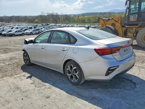 3KPF24AD5KE059648 2019 KIA FORTE - Image 2