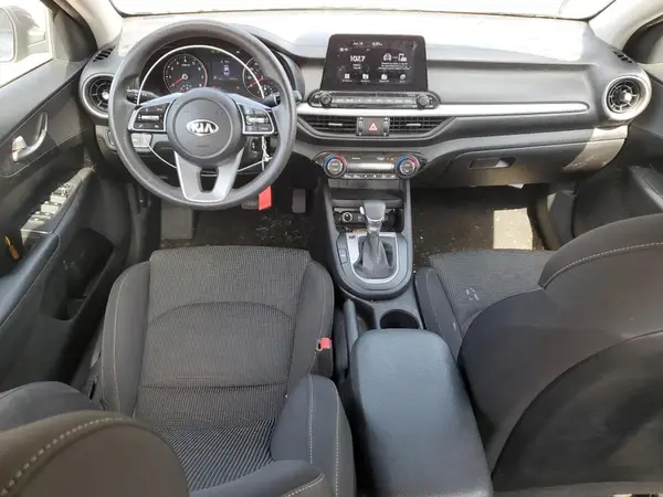 3KPF24AD5KE060086 2019 KIA FORTE - Image 8