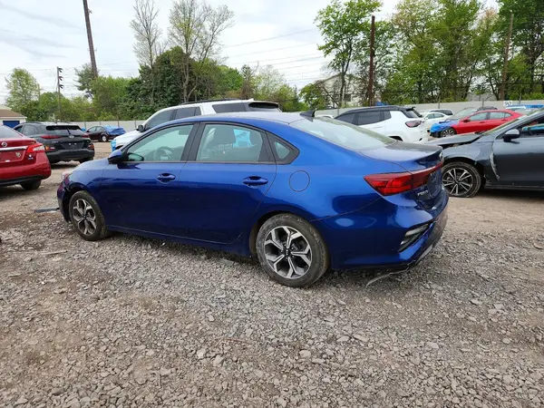 3KPF24AD5KE060900 2019 KIA FORTE - Image 2