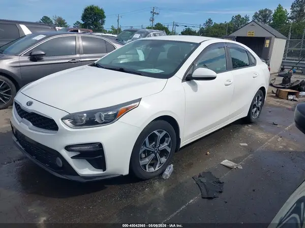 3KPF24AD5KE060931 2019 KIA FORTE - Image 2