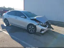3KPF24AD5KE061495 2019 KIA FORTE