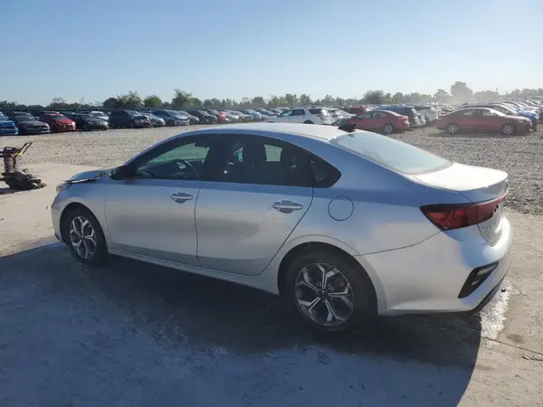 3KPF24AD5KE061500 2019 KIA FORTE - Image 2