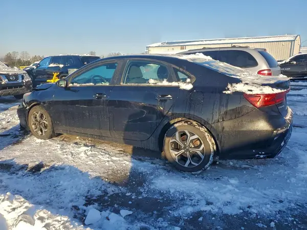 3KPF24AD5KE061853 2019 KIA FORTE - Image 2