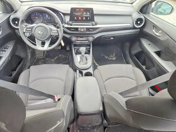 3KPF24AD5KE064767 2019 KIA FORTE - Image 8