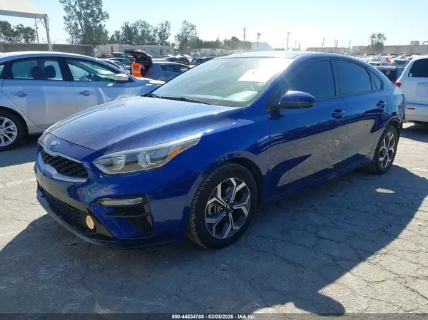 3KPF24AD5KE065403 2019 KIA FORTE - Image 2